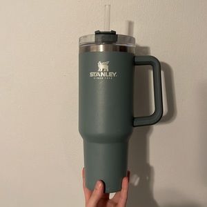 Stanley 40 oz tumbler